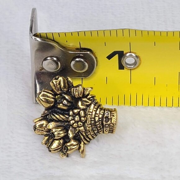 Vintage Gold Tone Flower Basket Lapel Pin Miniature Tulip Bouquet Signed CTA - Picture 6 of 6